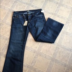 Maurice’s Cute Flare Jeans 💚💙